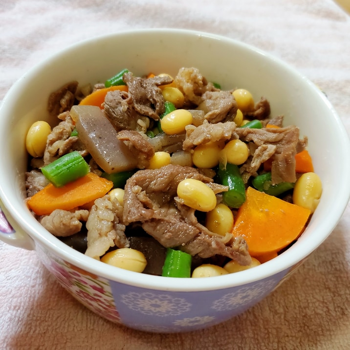 牛肉と大豆の炒め煮